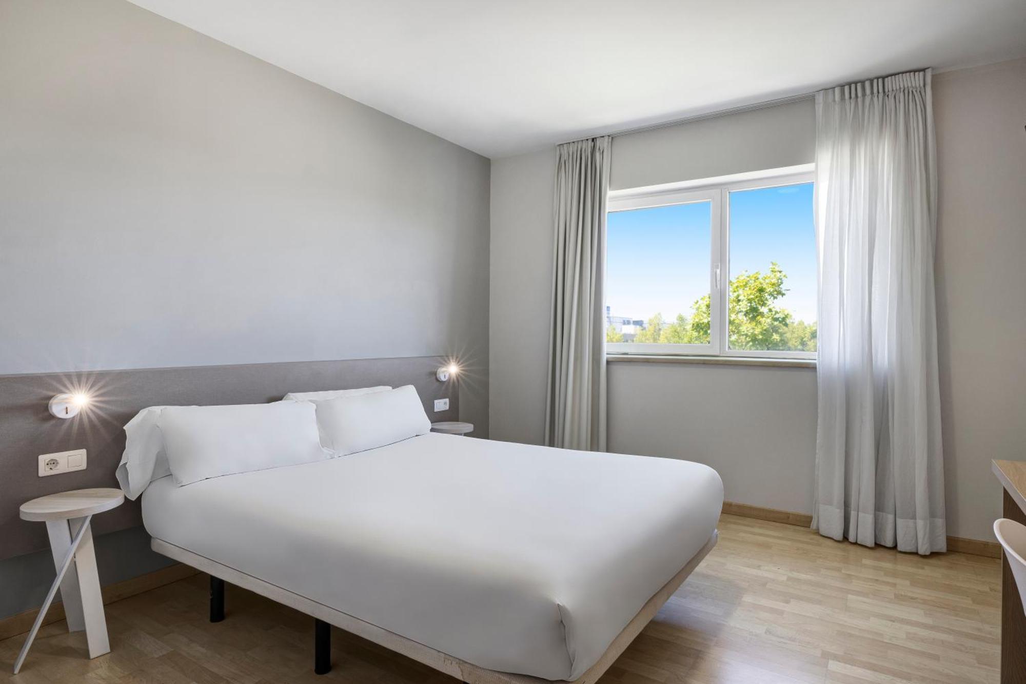 B&B Hotel Madrid Las Rozas Bagian luar foto